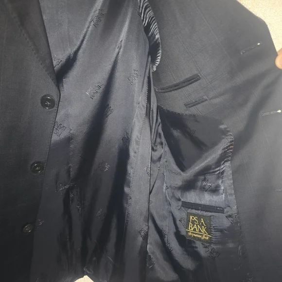 JoS A Bank Men's Dark Blue Suit